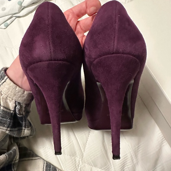 YSL Tribute 90 pump in dark magenta - Picture 5 of 12